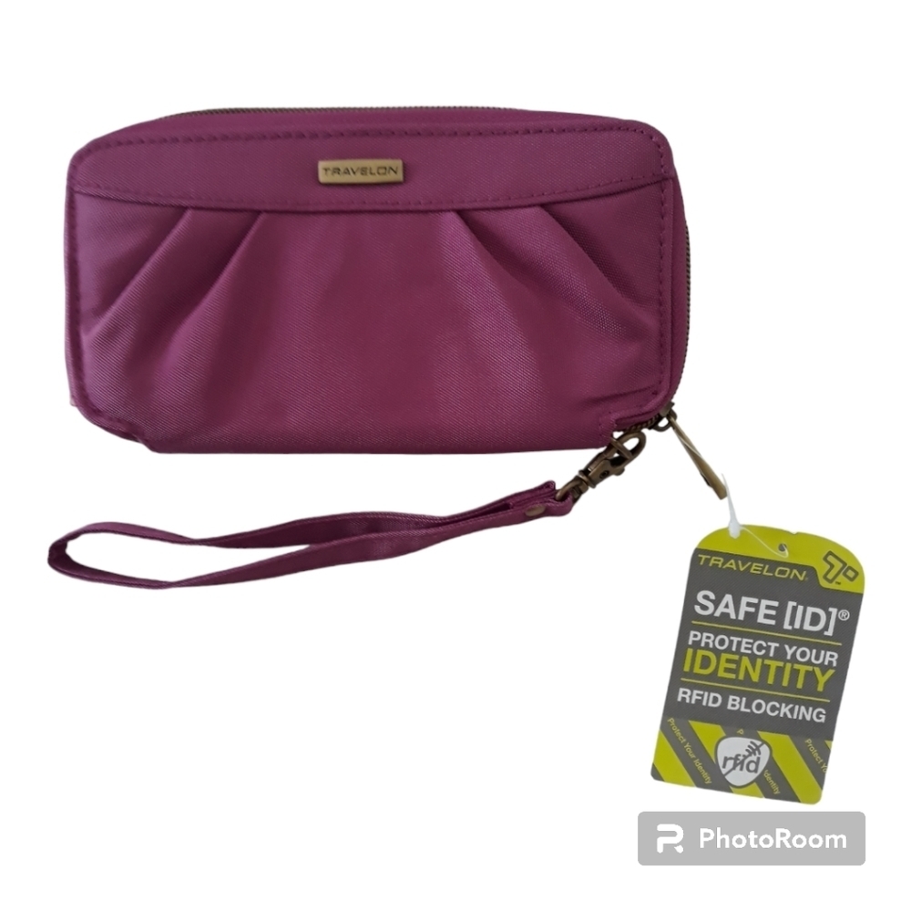NWT Travelon RFID 3-Sided Zip Shut Wallet Wristlet Pink Violet/Purple Inside